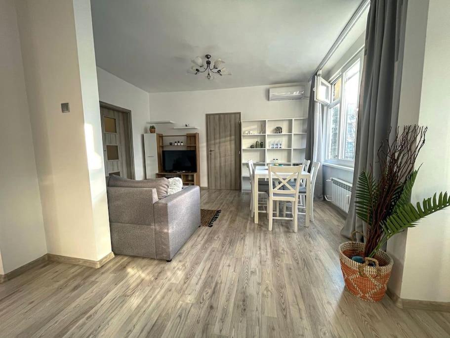 Ferienwohnung A Flat For A Great Start Sofia Exterior foto